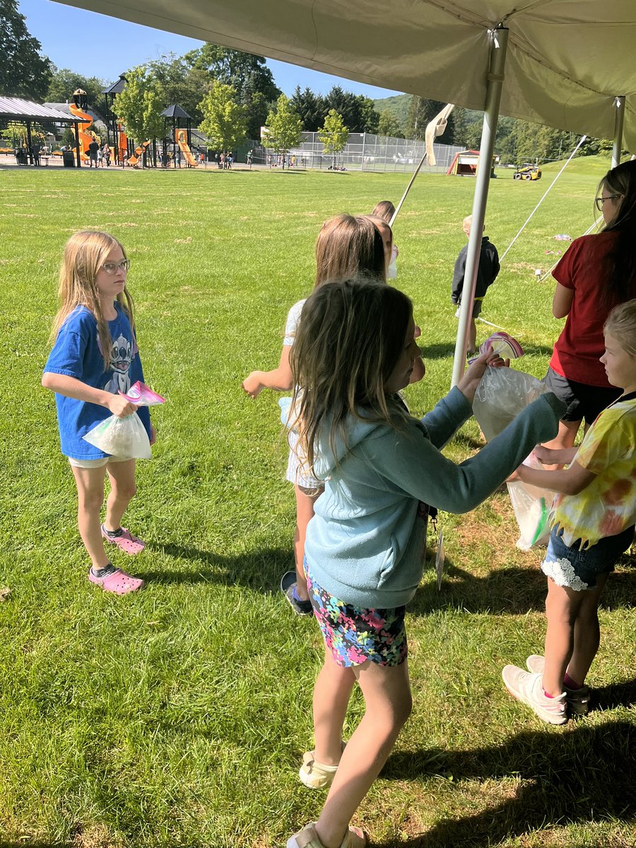 Shawana_Klein2's tweet photo. We made homemade ice cream at camp today! Hard to believe camp comes to an end tomorrow! #KnightLights @Windsor_CSD https://t.co/mqDx3hHQ34