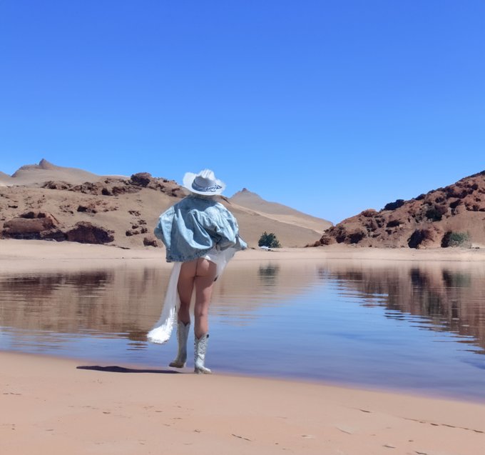 Here is you Ass Wednesday ones too! For more of this join my sites https://t.co/jVLOH7g9Hz and https://t