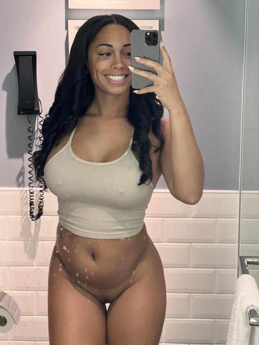 jasminexlotus's tweet photo. Big surprises await you 🙆🏽‍♀️ https://t.co/6dpykgi8RA https://t.co/5MWU5Nit0z