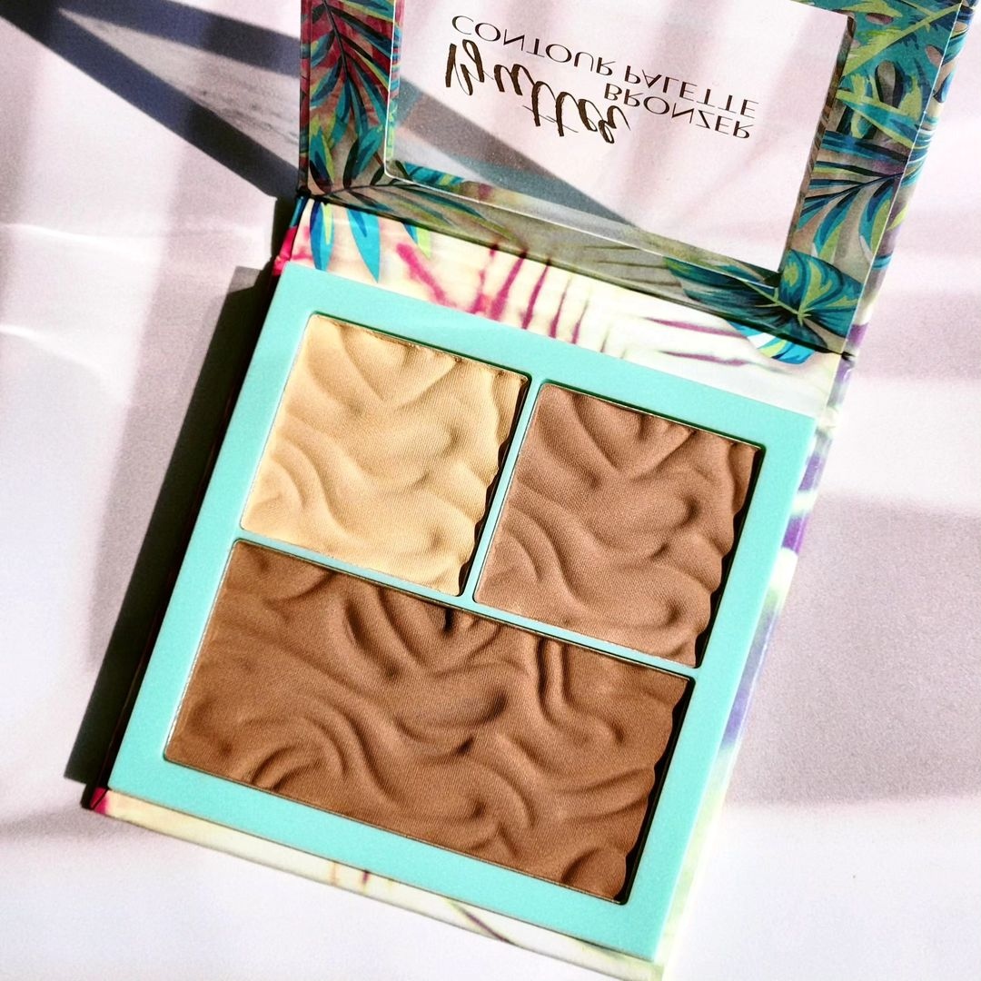 PFCosmetics's tweet image. If you’re a fan of the buttery formula of Butter Bronzer, you won’t be disappointed with Butter Bronzer Contour Palette. Shop now at @Walgreens &amp;amp; receive $5 in rewards when you spend $20+. 
Shop online: pformu.la/WAG-BBCP 
#Walgreens #PhysiciansFormula
Image: holliebglam