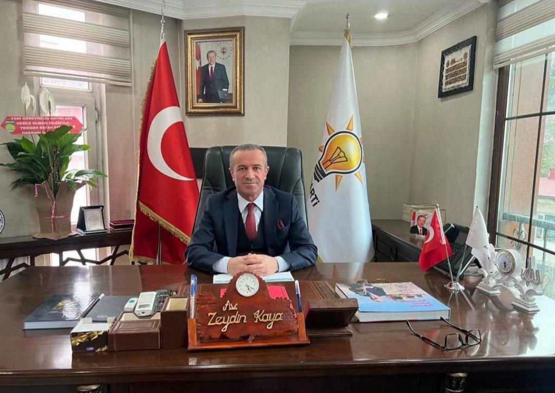 AK Parti Hakkâri İl Başkanlığına sayın <a href="/KayaZeydin/">Av. Zeydin KAYA</a> bey atanmıştır 
Hayırlı uğurlu olsun...