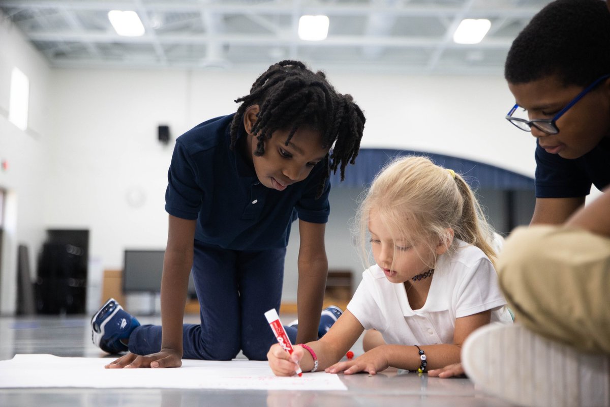 apsupdate's tweet photo. We're sending our best wishes to Benteen Elementary School for an unforgettable year of learning, growth, and endless opportunities! Let's make it a year to remember! 📚 ✨ #WelcomeBackAPS #AtlantaPublicSchools
@APSBenteen https://t.co/Hhfc1Fy1cY