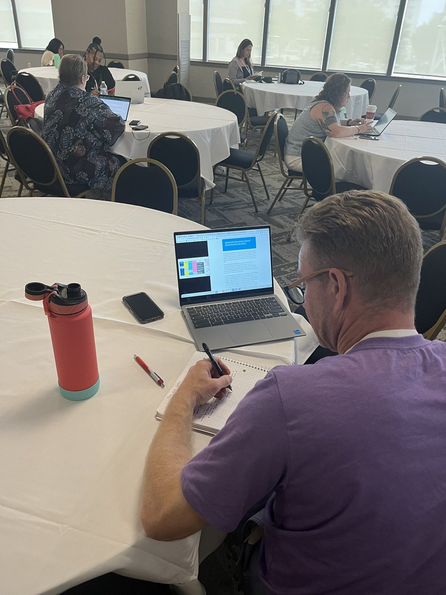 Styles_MarlonJr's tweet photo. 🔥Balancing Authenticity, PERSONalization, Evaluation, and Inclusion in a #LearnerCentered classroom.  It’s intense…diving into resources. A ton of strategies and approaches shared by this group. 

Is it the first day of school yet? #JCPSDL https://t.co/qM7EyaAxiI