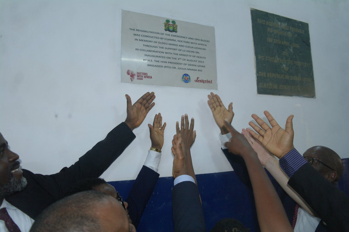 uslthc1's tweet photo. Today the Minister of Health, @DembyAustin officially commissioned the newly refurbished Outpatient/Accident & Emergency units at the Connaught Hospital in Freetown. The facilities are well furnished with modern equipment with funds provided by #DoctorswithAfrica #CUAM. https://t.co/siJBANtuan