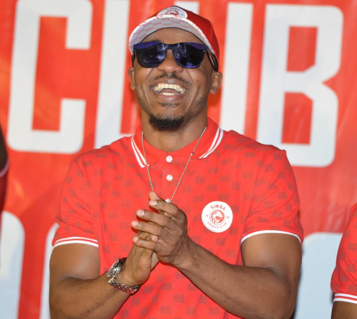 SimbaSCTanzania's tweet photo. Rasmi Staa wa Muziki wa Tanzania na Afrika, Ally Kiba 'King Kiba' @OfficialAliKiba amehamia kwetu na Simba Day Agosti 6 atakuwa mtumbuizaji mkuu katika Uwanja wa Benjamin Mkapa

#UnyamaMwingi #NguvuMoja

#UnyamaMwingi #NguvuMoja https://t.co/4ZOQEpQUpa