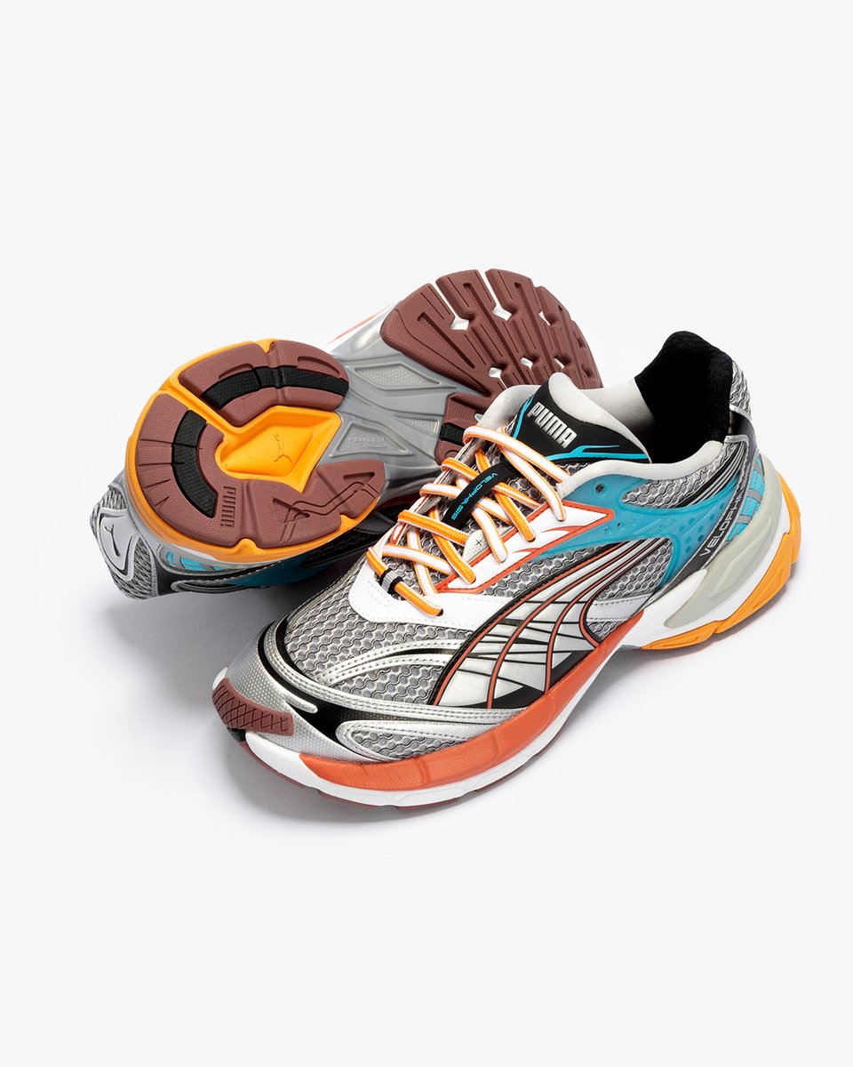 DTLRVILLA's tweet photo. 👀 Tap in for the #PUMA #VELOPHASIS PHASED! Now available.
Link to cop: https://t.co/ZwiXtwlbRy https://t.co/C24M65Esad