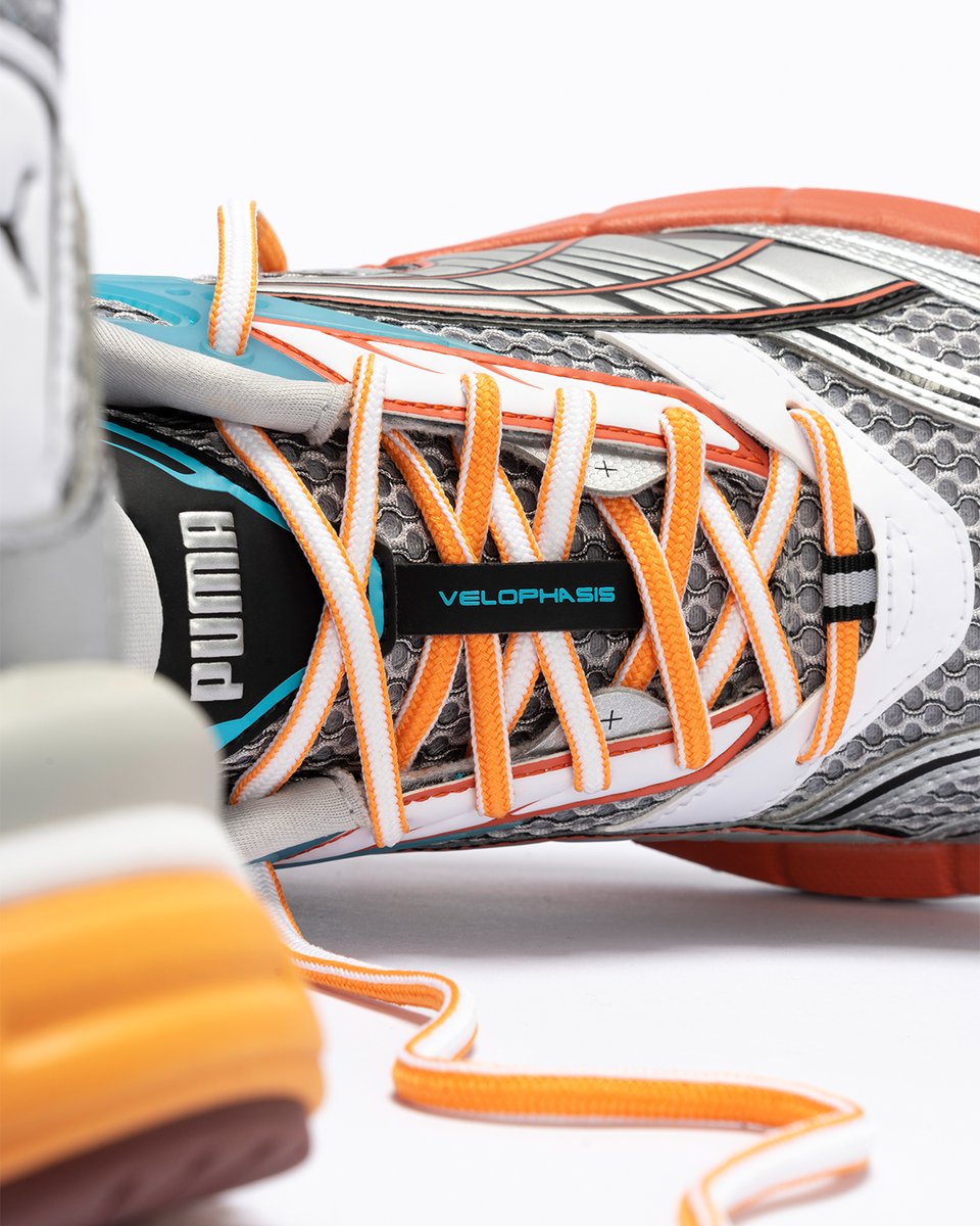 DTLRVILLA's tweet photo. 👀 Tap in for the #PUMA #VELOPHASIS PHASED! Now available.
Link to cop: https://t.co/ZwiXtwlbRy https://t.co/C24M65Esad