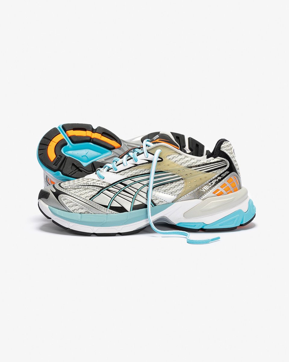DTLRVILLA's tweet photo. 👀 Tap in for the #PUMA #VELOPHASIS PHASED! Now available.
Link to cop: https://t.co/ZwiXtwlbRy https://t.co/C24M65Esad