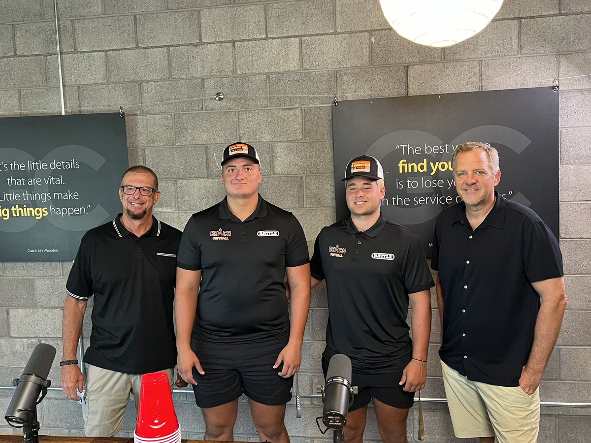 Sunset_Rewind's tweet photo. Huge thanks you to @Jaxson_brown3 and @SeanMarella56 for stopping by the Sunset 17 studio and allowing @moe_pottios and @kdullster to interview on the upcoming season. You 2 look dashing rocking our Sunset Rewind black hats. We look forward to seeing @HBHSFootball this season! https://t.co/uDaeFf7ims