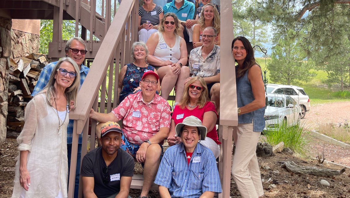 castlepinesconn's tweet photo. The Braver Angels: Colorado Southern Front Range Alliance hosted a picnic yesterday. Thanks to those on both sides of the aisle for your attendance and to our generous hosts, Dennis and Libby Smith! https://t.co/QIZbqPEYBp
@braverangels
#CastlePinesConnection #ALittleGoodNews https://t.co/Rcshi2GMdC
