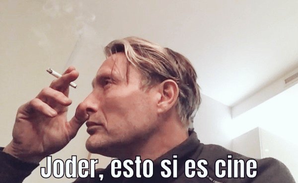 Yo viendo las fotos que he hecho hoy: