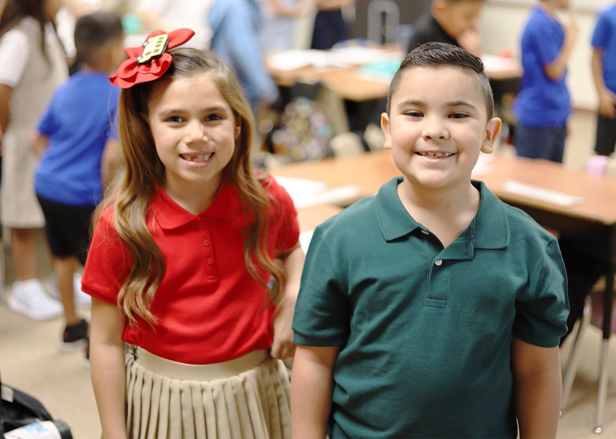 CraneSchools's tweet photo. 🎉We had an AMAZING first day of school! We’re so excited to go on this new school year journey with you all! #WeAreCrane #WhyCrane #WeStickTogether https://t.co/FbKYK8FxMH