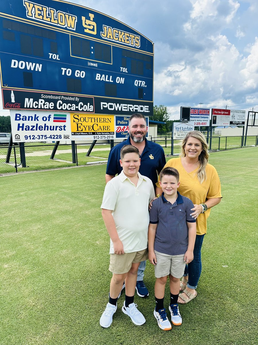 Jess Lawson tweet media