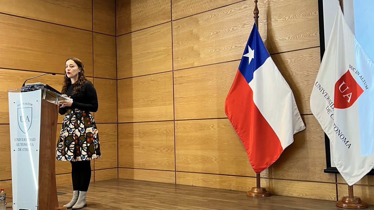 cgainza's tweet photo. ¡Gran encuentro nacional para una #CienciaConTodas! 💜

En la @AutonomadeChile 📍 como @Min_Ciencia encabezamos un diálogo con más de 23 equipos de los InES Género de universidades públicas y privadas, para avanzar en equidad de género en las distintas áreas del conocimiento 👏👏 https://t.co/GVAwrLYQxZ