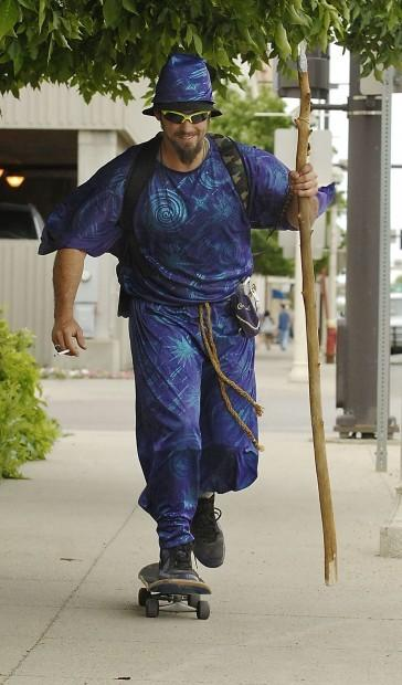 WIZARD OF THE ONLINE tweet media