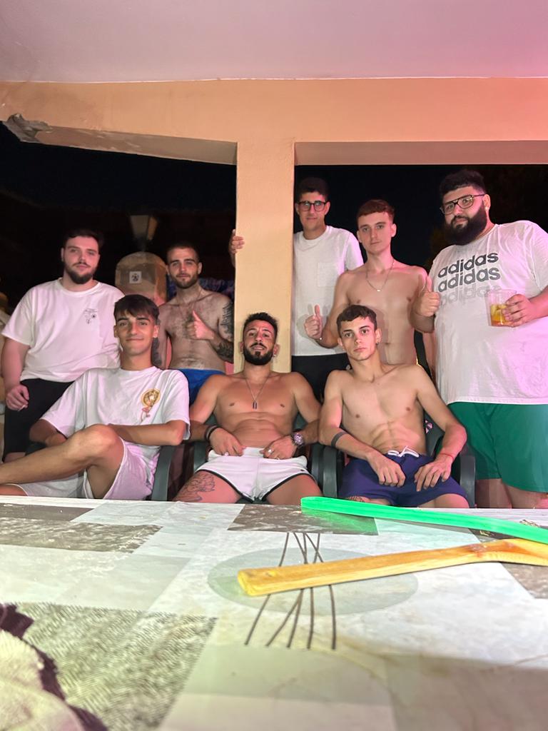 Only gozipen! Lo bueno que da clubes, os camelo cabrones. ❤️
@CLIIMEENTT <a href="/Sacapuntas95/">eldoolaa</a> <a href="/Pr1nceJorge/">Jorge</a> <a href="/MoNo_Vlc14/">GMK MONO 🐒</a> <a href="/joseangel1509_/">𝑾𝑲 𝒋𝒐𝒔𝒆𝒂𝒏𝒈𝒆𝒍𝟏𝟓𝟎𝟗💥</a> <a href="/alvarofl88/">alvaro</a> <a href="/IsmaelRC90/">Ismael Ramirez Cirera</a>