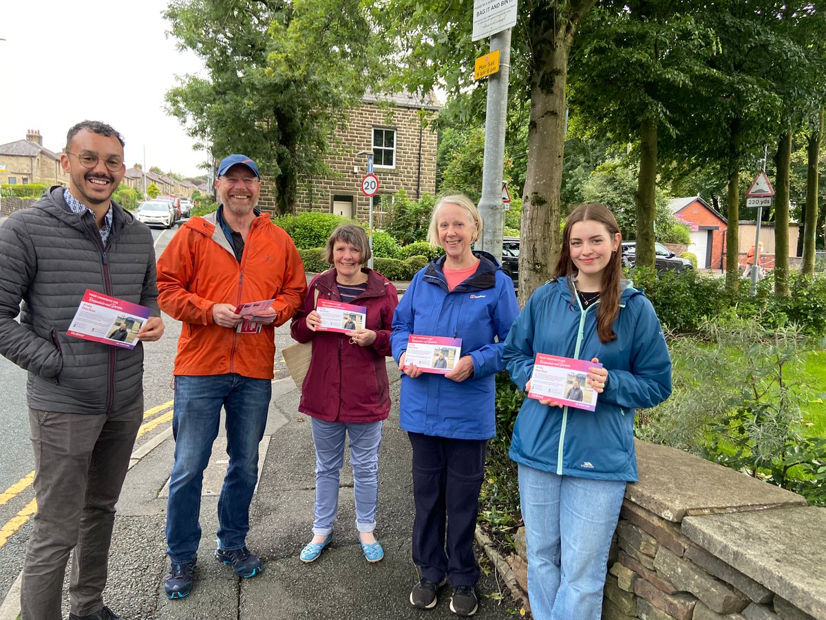 Liz McInnes 🌹🇺🇦💙 (@lizmcinnes60) on Twitter photo Fab to be out in my own council ward with Rossendale & Darwen's parliamentary candidate <a href="/AndyMacnae/">Andy MacNae</a> - the change that R&D so desperately needs🌹#VoteLabour Fab to be out in my own council ward with Rossendale & Darwen's parliamentary candidate <a href="/AndyMacnae/">Andy MacNae</a> - the change that R&D so desperately needs🌹#VoteLabour