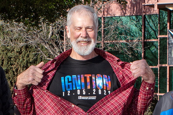 Pioneering NIF scientist John Lindl, recently honored for 50 years of service to LLNL, was instrumental in launching LLNL’s successful #FusionIgnition achievement, providing “an important piece in the overall tapestry of knowledge” for human beings lasers.llnl.gov/news/laser-fus…