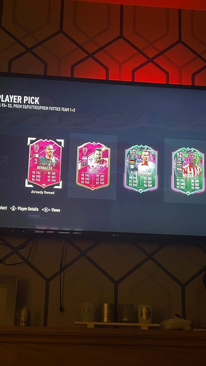 AMufc20's tweet photo. @FUT_Rory OMFG https://t.co/MfyIRNlnTY