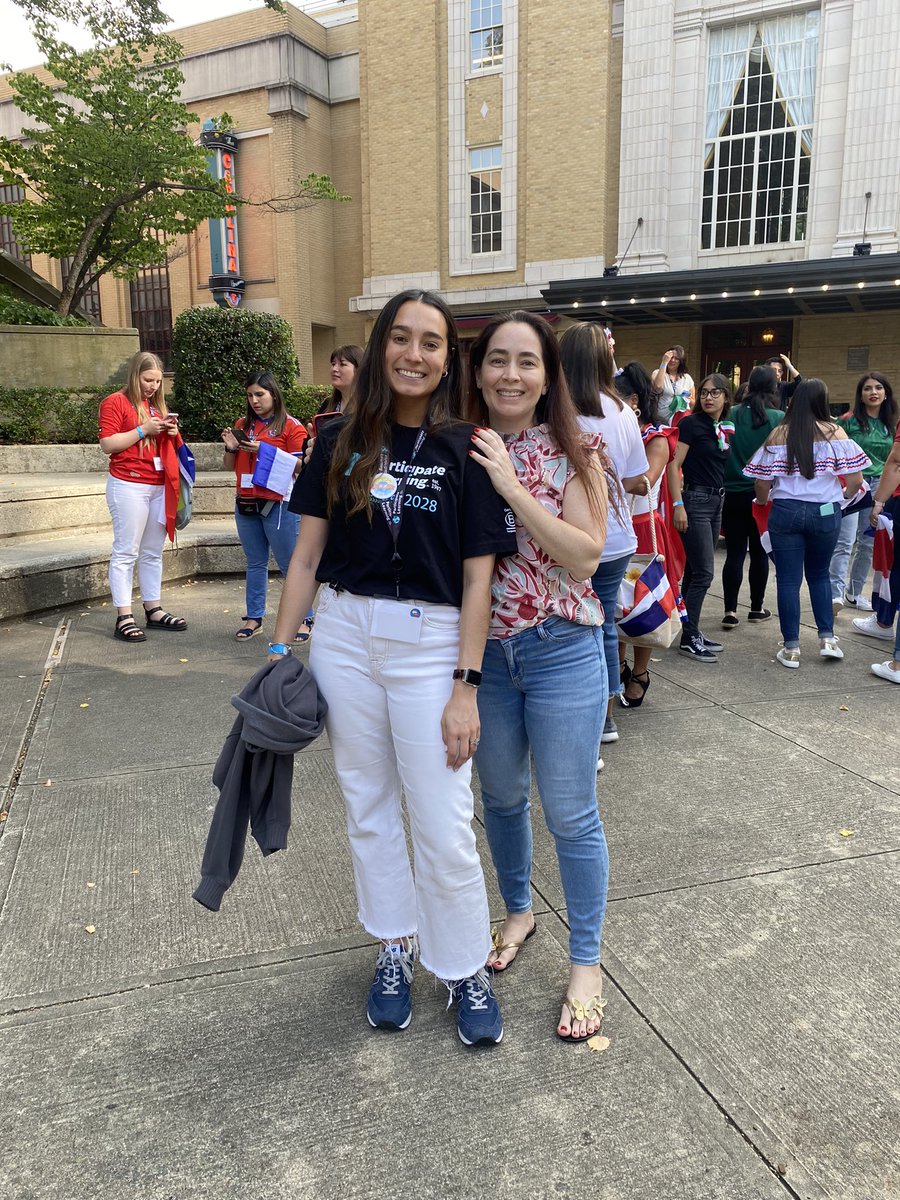 MsMirandaD's tweet photo. Best admission advisor EVER! 💕

Couldn’t be happier to have you as my admission advisor again and seeing you again 🥹 @ScorzaSilvia thank you for everything , for your support, advice, commitment and comprehension!!! https://t.co/ovWzrOCJJw