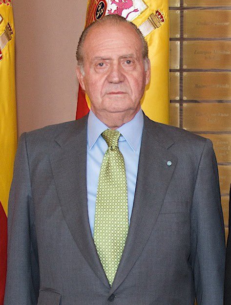 GypsyWos's tweet photo. @Daviid_gonzalez @SocialDrive_es Hola David mira todos estos son payos españoles como tu. Tienes pa escoger ladrones que nos han robado a todos, pederasta, asesino, etc. Pon cada día el telediario que habrá un Payo que haya hecho algo peor que estos. 
Pd: son Gitanos porque el de la noticia lo ha decidido así 😂 https://t.co/N8KjrSMaB6