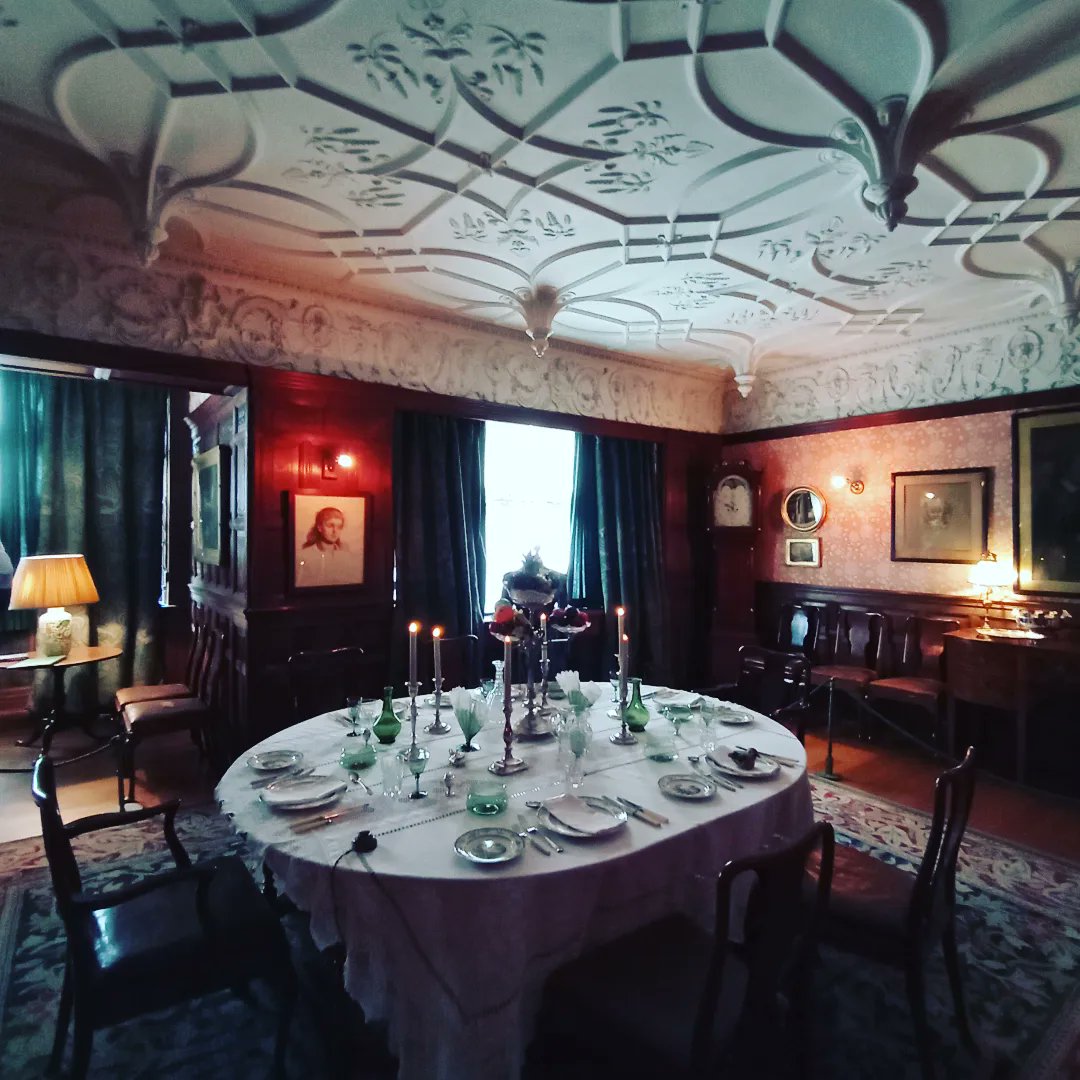 thedominictapes's tweet photo. Wightwick Manor is sumptuous #secondvisit a decade later ... ❤️ https://t.co/g899X39COS