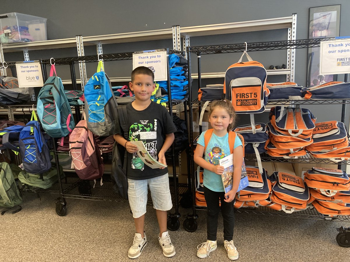 4CsofAlamedaCty's tweet image. Our Back to School Giveaways were held on July 20 &amp;amp; 27. Thank you @BlueShieldCA, @First5Alameda, @helpamotherout, @ACCFB, @ToysForTots_USA, @OaklandReads, and @fei_foothill. And we like to thank 4Cs board, staff, and the team of @AsmLizOrtega for their time to make distributions!