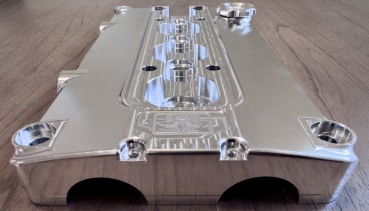 killawilliams98's tweet image. ..Ronald Antwan Williams introduced me to the Honda world and it’s never left me! Check out my Billet Honda B- Series Valve Cover. Manufactured in the USA exclusively by Frontline Fabrication! Extremely happy to have them on board as I continue to lay one brick at a time!⏳ #BAWD