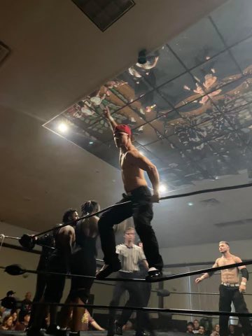 TommyGrayson94's tweet photo. 🔥 Fred Durst WWF RAW Vibes 🔥

#BackSeatBoyz #NÜBackSeatz #prowrestling #wrestlinglife #tagteam #trios #supportindywrestling #wrestlingnews #BackSeatzBack #silver #ringsidephotography #TommyGrayson #JPGrayson #JohnyKashmere #TrentAcid #Sat 
#WIN #TagTeamLegacy #Brothers #Bros https://t.co/MLN6YDHjXH
