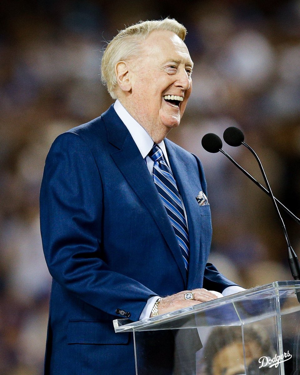 Dodgers's tweet photo. Thinking of you today and always, Vin. π https://t.co/IFRPOUjPR4