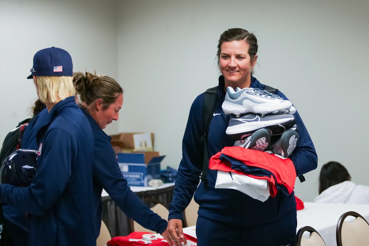 USABaseballWNT tweet picture