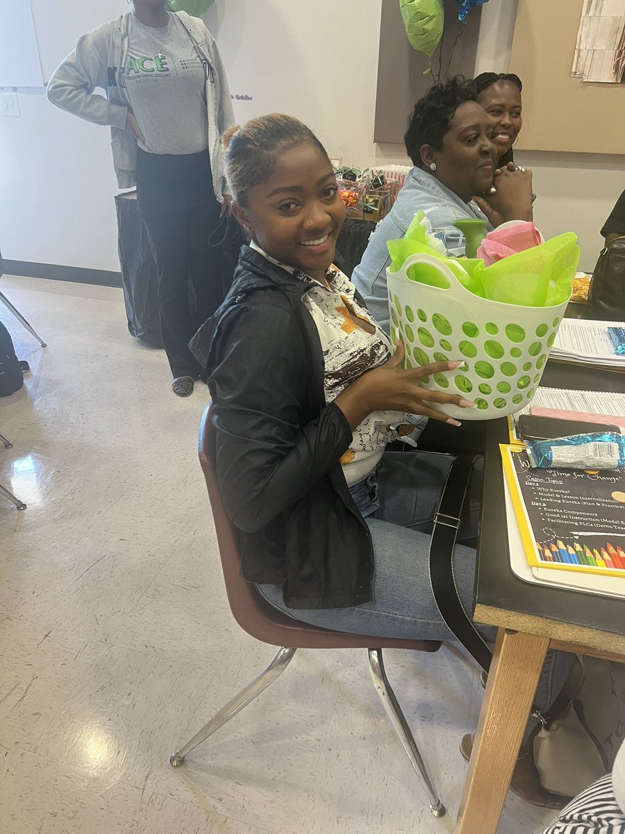 SMYLES83's tweet photo. Today was the last day of the @ACEDallasISD Summit and the math team took a dive into Eureka! Shout out to our awesome demo teacher for helping to facilitate the training! 30-60-90 we are coming for you! This was an amazing three days of learning! @DouglassStem #LetsSPLASH 💦 https://t.co/tcHaSDwFmv