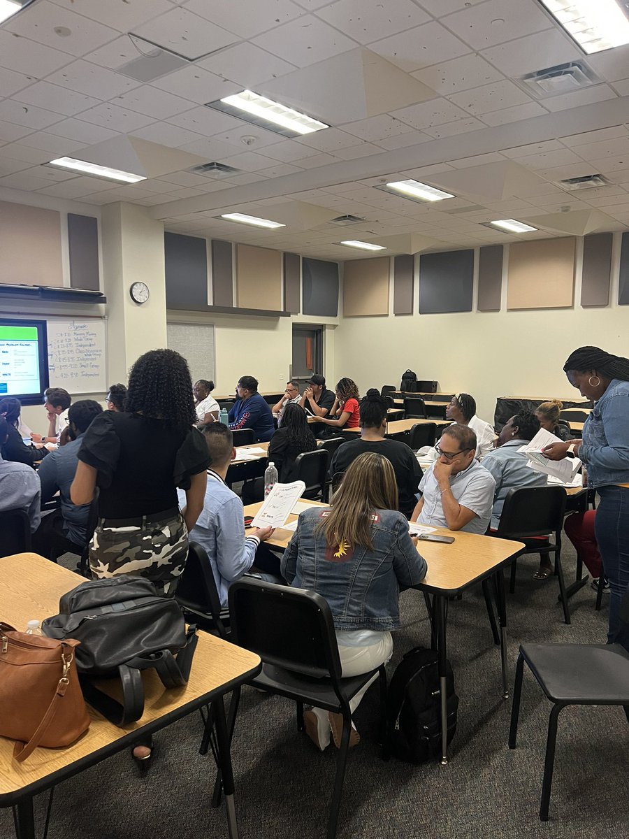 SMYLES83's tweet photo. Today was the last day of the @ACEDallasISD Summit and the math team took a dive into Eureka! Shout out to our awesome demo teacher for helping to facilitate the training! 30-60-90 we are coming for you! This was an amazing three days of learning! @DouglassStem #LetsSPLASH 💦 https://t.co/tcHaSDwFmv