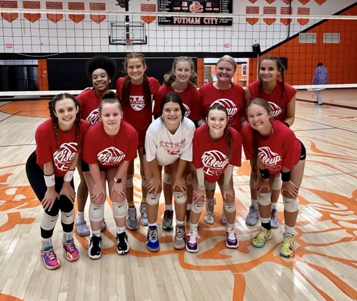cahsvolley's tweet photo. All of our teams went undefeated at the PCO Round Robin today. Thanks for the invite! Next up…. Regular season! https://t.co/RM6D0ar1Ef