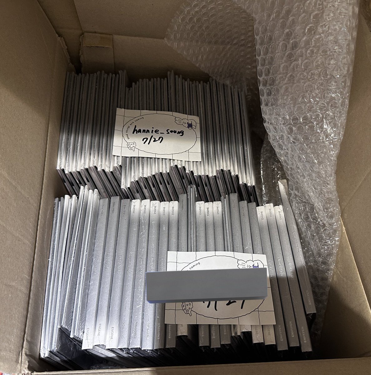 hannie_seung's tweet photo. #hnnseungph
  ENHYPEN -
[ DARK BLOOD ] Albums — SEALED NO POB
 
— ₱295each engene ver 
— ₱410each standard ver
— payo or 2days dop 
— 8set engene ver
— 10 set standard ver 
— CAN CHOOSE MEM and VER
— mine basis NO DM
— help rt po 

 reply mine + (member,ver) https://t.co/9IMivsueuB