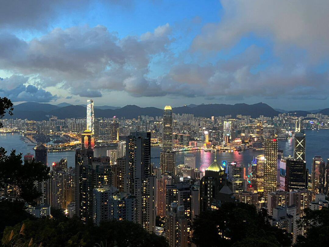 iOS988's tweet image. 自家平台。mdm.  V2.  V3. 按量收费 多能本证书独家证书永不掉签， 可重复下载。  先用满意在付，价格最低。 招代理。7+24小时在线。带上架搭建，   TF.  下载一次90 天不掉签。安卓报毒，服务器，APP上架✈️@iOS0028