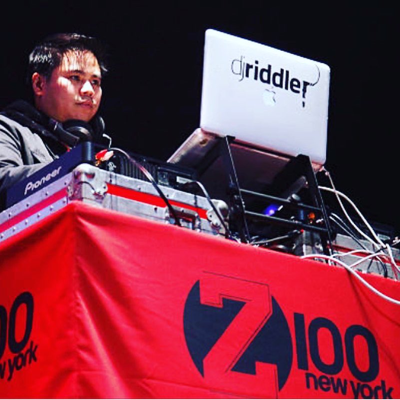 djriddler's tweet image. Happy 40th Birthday @Z100NewYork It all started for me with Planet Z in 1996 to the 5 o’clock Whistle Mix, the Live Broadcasts from @WebsterHall , Jingle Ball, and many more until 2016. To be able to work with such legends and be a part of Z100’s history was an honor. 
#z100