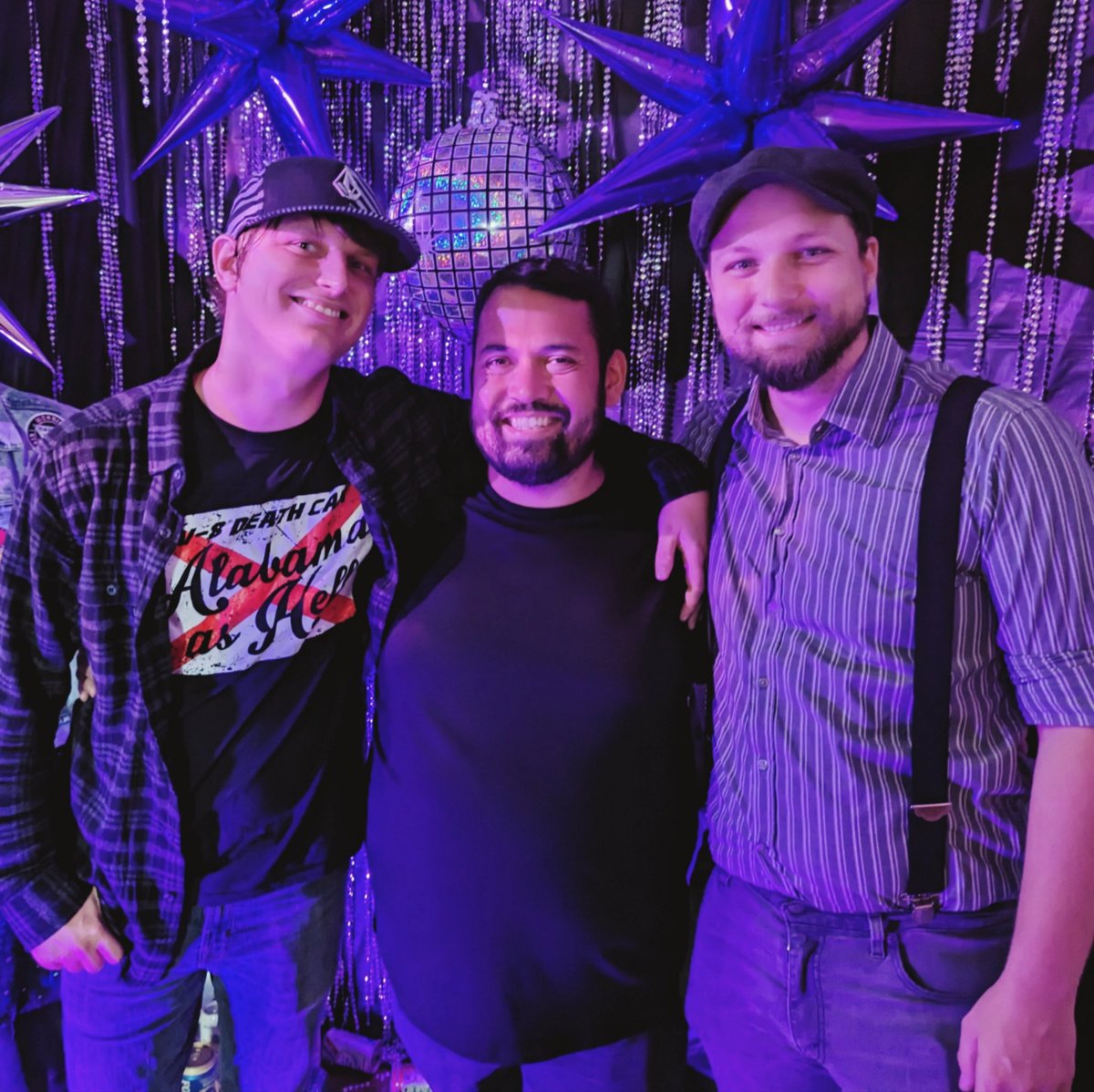 Drink1Maybe2's tweet photo. Some more pics from The Sanctuary's Punk Rock Prom 2023!
#punkrockprom #thesanctuary #montgomery #localmusic #punk #punkrock #poppunk #alternative #alternativerock #music https://t.co/OB1FtlioSv