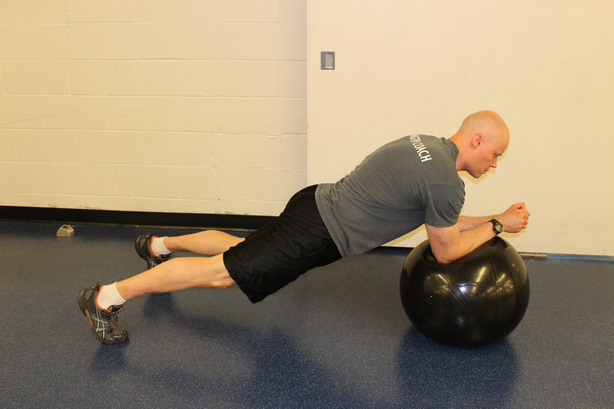 AndrewHeming's tweet photo. Everyone knows that to be a better athlete, you need to strengthen your core – right? Are you sure? Let’s look at the latest research and real-world experience to see if core training will really make a difference in your performance: https://t.co/s378RkKQUj https://t.co/fHi3m1KTo3