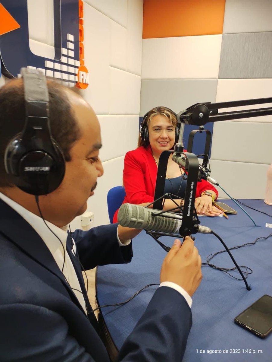 UTPOANAS's tweet photo. El pasado 1 de agosto el Dr. Octavio Fernández rector de nuestra universidad, asistió a una entrevista en las instalaciones de "Radio Universidad" en donde se le brindó el espacio para hablar sobre el tema de los espacios educativos dentro de la Universidad Tecnológica de Poanas. https://t.co/KS9xUXLKMm