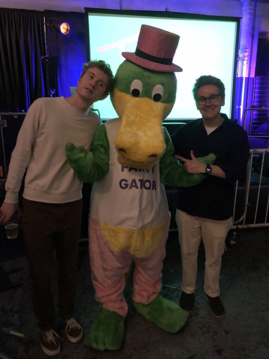 dailyacaster's tweet image. 