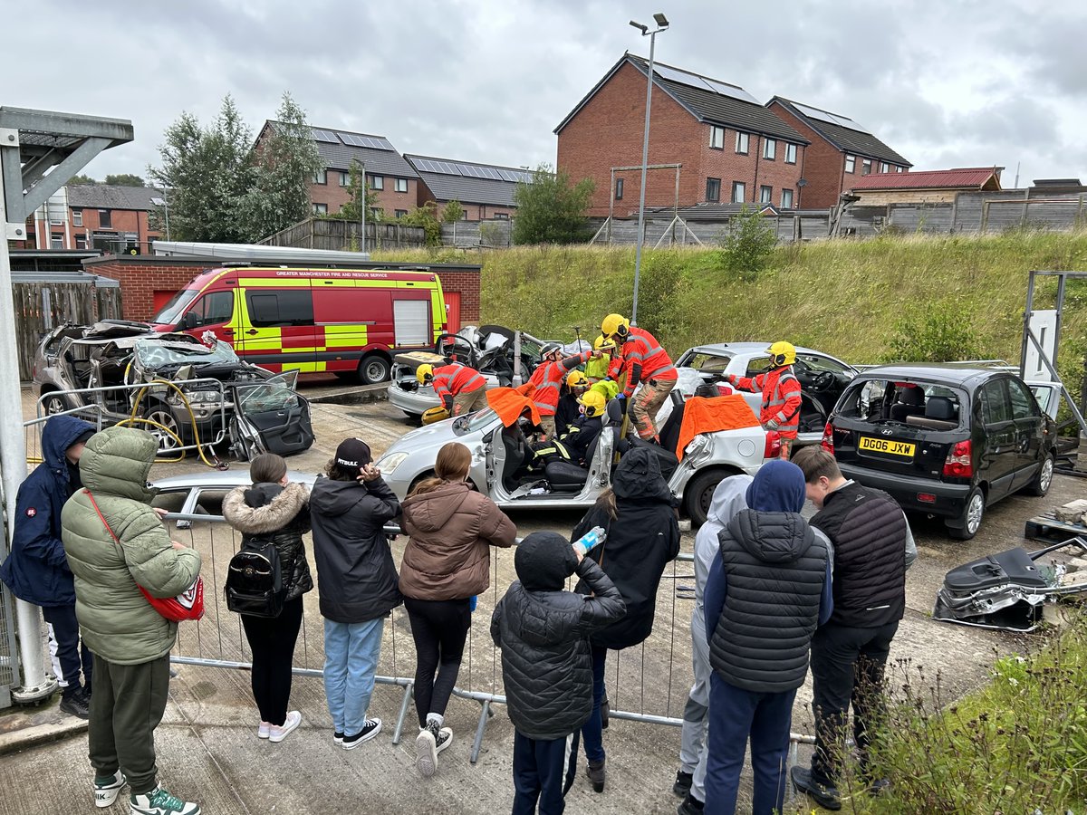 Rochdale Fire Team (@rochdalefire) on Twitter photo Great day working with these fantastic young people from connections trust. They have experienced a day in the life of a firefighter with Green watch Rochdale today. 🚒 Keep up the good work team. @rctrochdale <a href="/manchesterfire/">Greater Manchester Fire & Rescue Service</a> Great day working with these fantastic young people from connections trust. They have experienced a day in the life of a firefighter with Green watch Rochdale today. 🚒 Keep up the good work team. @rctrochdale <a href="/manchesterfire/">Greater Manchester Fire & Rescue Service</a>