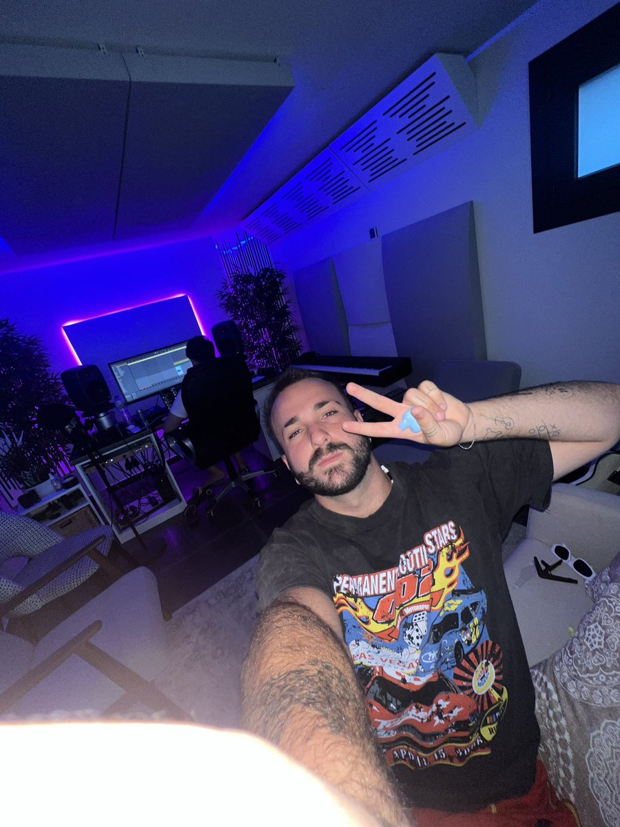 zz0ilo's tweet image. Vamos a fingir que esto es be real…sube una foto de ahora ya.