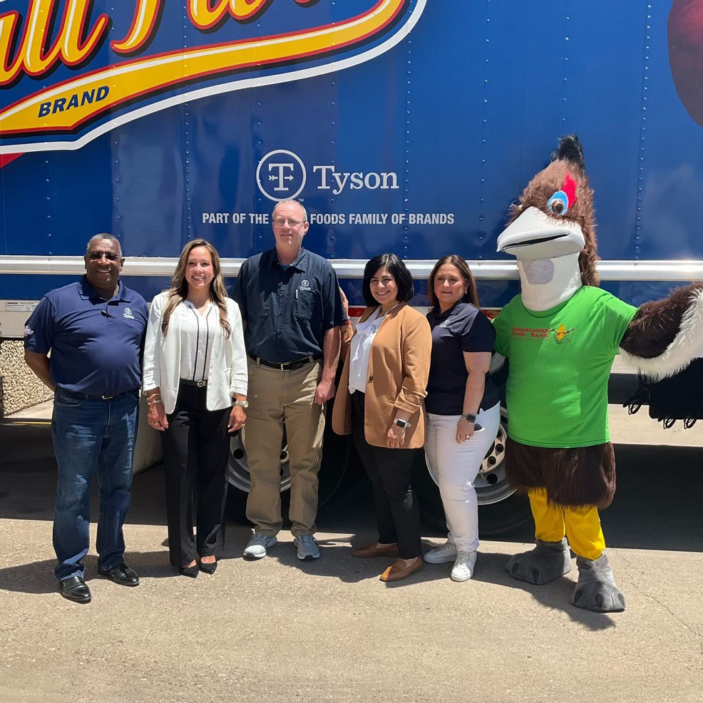 This week, we partnered with @LULAC and the LULAC National Educational Service Centers to donate 40,000 pounds of protein to Roadrunner Food Bank in New Mexico. Together, we can help alleviate hunger disparities in the communities where we live and work: tsn.bz/440IL5S