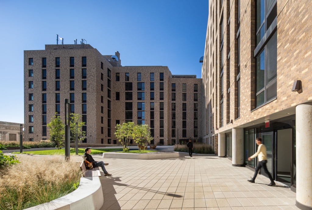 Our team cant get enough of <a href="/archpaper/">The Architect's Newspaper</a> article on Rockaway Village published this month. Good design for everyone is essential for our communities to thrive.  ⁠
⁠
📷️ : © David Sundberg, Esto⁠
#designeverywhereforeveryone⁠