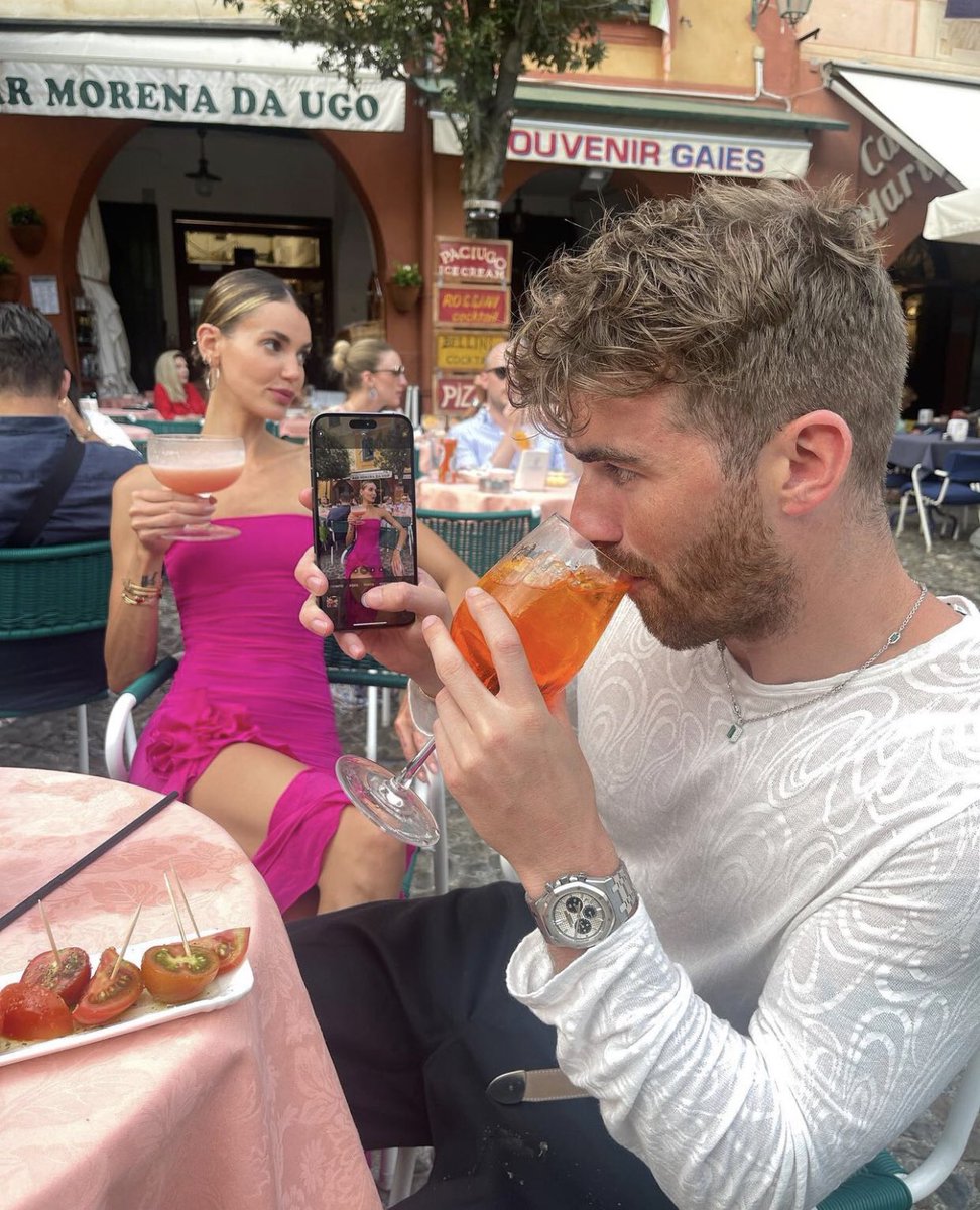 triste y con ganas de morirme ☹︎ tweet media