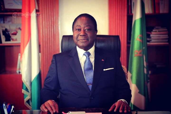 EveilNationa_CI's tweet photo. ÉVEIL NATIONAL-CI

COMMUNIQUÉ

C'est avec une profonde tristesse que nous avons apris le décès de S.E.M HENRI KONAN BEDIE, President du PDCI-RDA @pdcirdaofficiel, ancien Président de la République de Côte d'Ivoire.
Décès survenu le 01 août 2023 à Abidjan. https://t.co/nop8zzbB3n