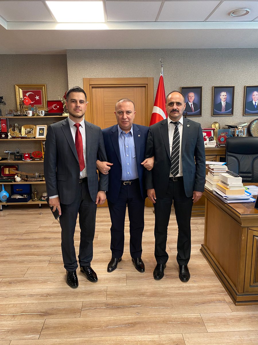 gundes_46's tweet photo. MHP GENEL BAŞKAN YARDIMCISI 
İSTANBUL MİLLETVEKİLİ 
DR.İZZET ULVİ YÖNTER 
Sayın @UlviYonter Başkanım bizlere göstermiş olduğunuz samimi güler yüzlü misafirperverliğiniz bizleri fazlasıyla memnun etmiştir.
#EskiUzmanÇavuşlar ve ailelerimiz adına sizlere minnettarız. https://t.co/n6CMU5Nrg5