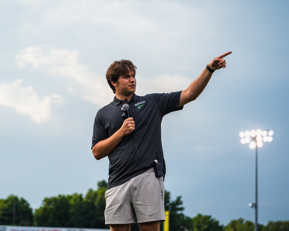 NelsWilliams's tweet photo. Decided to gamble and try something new by being the in-host emcee for @theriverturtles this summer and it paid off greatly. A special thank you to Pulaski and all of the fans and families I got to meet for an unforgettable two months full of fun and games! #TurtlePower https://t.co/fU393sflrJ