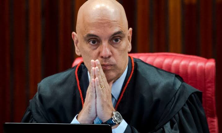 canabisbrasil's tweet photo. “A maconha é uma droga mais leve. Não se trata de opinião, é uma comprovação científica”, diz Alexandre de Moraes durante seu voto sobre a descriminalização das drogas, que deve ser finalizado às 16h20. 

#descriminalizaSTF https://t.co/DOeCVO0fw7